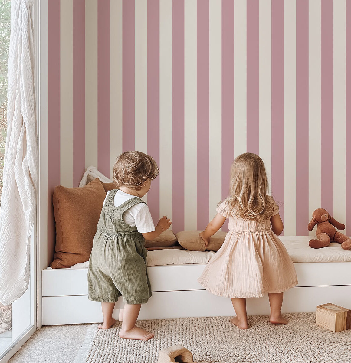 Papier peint rayures vieux rose et beige