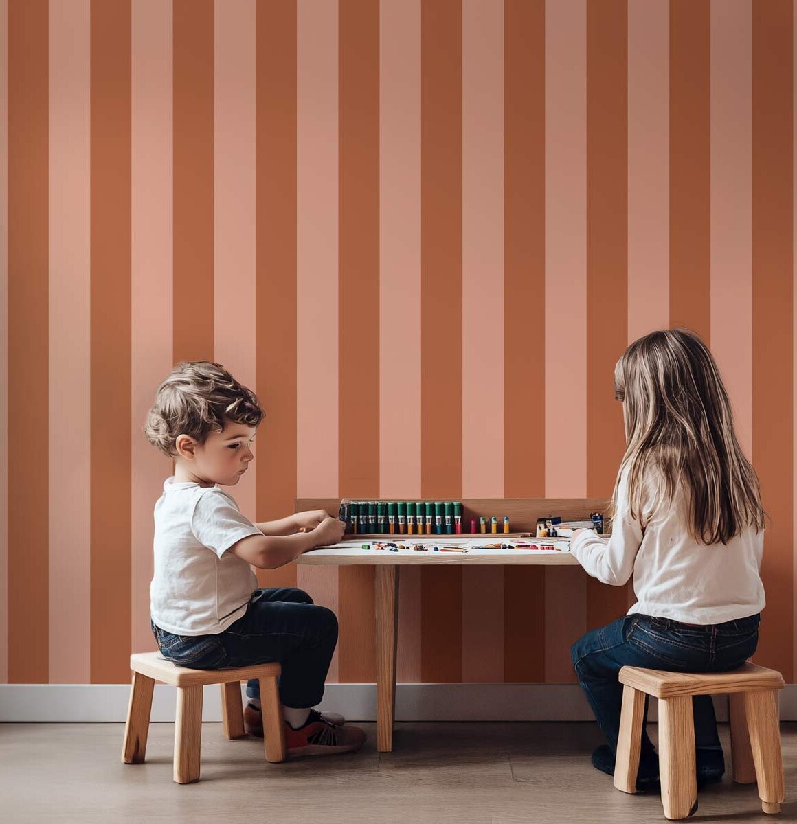 Tapisserie à rayures terracotta et rose poudré