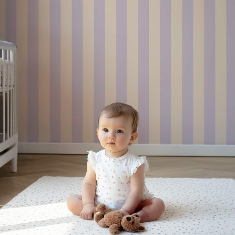 papier peint rayure verticale lilas et beige