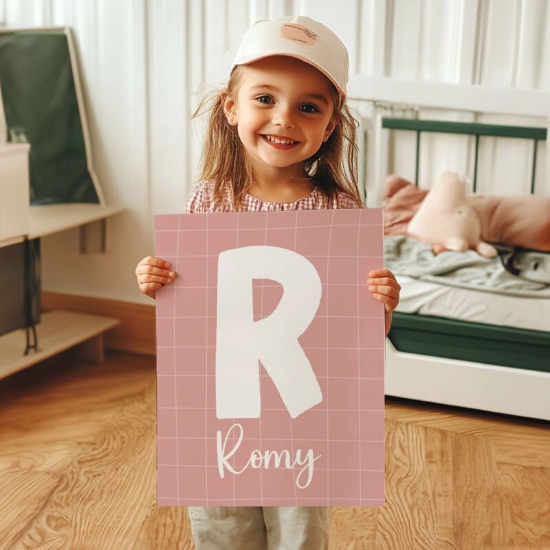 Affiche-initiale-petits-carreaux---Rose