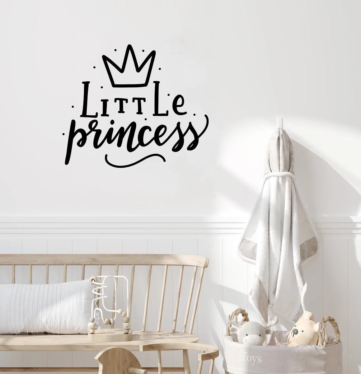 Autocollant Mural 'Notre Petite Princesse' Pour Chambre D'enfant Ou Crèche - Design Contemporain - Noir